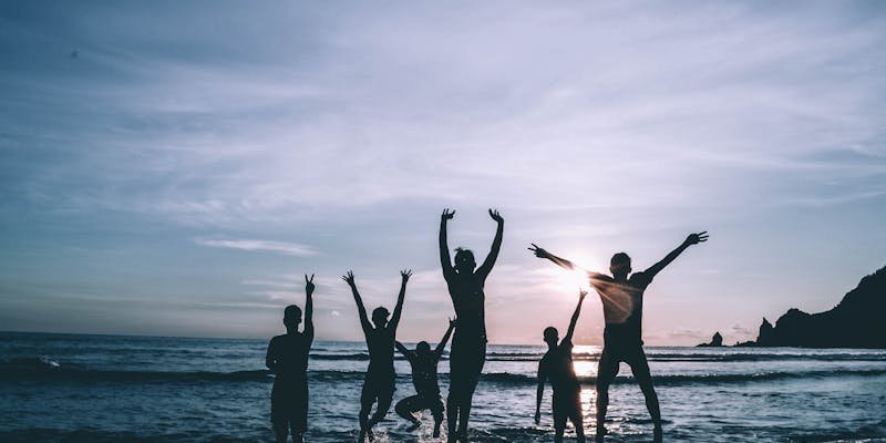 O que levar para a praia com criança?