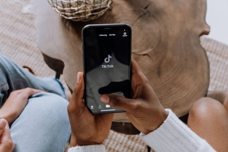 Comprar curtidas no TikTok: estratégia inteligente para aumentar sua presença digital