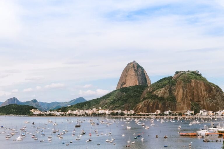 O que fazer no Rio de Janeiro à noite: vida noturna e passeios seguros