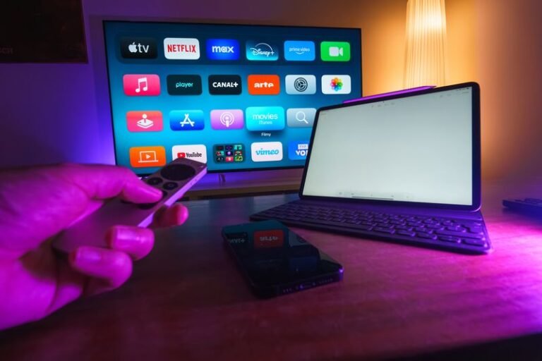 IPTV 2 telas $19,90: o que analisar em um plano nessa faixa de preço
